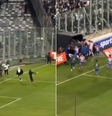 Confusão termina em mortes e adia partida entre Colo-Colo e Fortaleza  Foto: Reprodução/X @OC_Libertadores