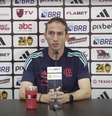Reprodução - Legenda: Filipe Luís em coletiva após vitória do Flamengo sobre o Grêmio  Foto: Jogada10
