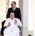 Papa Francisco chegou a fazer aparição inesperada na missa de Domingo de Ramos   Foto: Alessandra Benedetti/Corbis / Getty Images
