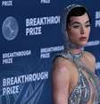 A dieta de Katy Perry antes de ir ao espaço: cantora perdeu 9 kg com 'dieta do ovo', sopa e sementes e chocou a web com seu corpo.  Foto: Getty Images / Purepeople