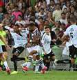 Neymar contra o Fluminense  Foto: Estadão Conteúdo/ALEXANDRE BRUM