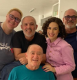 Renato Aragão com quatro dos filhos  Foto: Reprodução/Instagram
