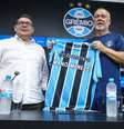 Mano Menezes em apresentação pelo Grêmio.   Foto: Lucas Uebel/GFBPA / Esporte News Mundo