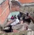 Casa desaba em SP e cinco pessoas são resgatadas pelos bombeiros  Foto: Reprodução