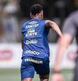  Foto: Raul Baretta/ Santos FC. - Legenda: Neymar tenta acelerar recuperação no Santos / Jogada10