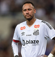 Neymar Jr, do Santos, reage após a derrota do time na partida entre Fluminense e Santos, pelo Brasileirão 2025, no Estádio do Maracanã, em 13 de abril de 2025, no Rio de Janeiro, Brasil  Foto: Ruano Carneiro/Getty Images
