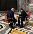 Zelensky e Trump se encontraram antes do culto numa reunião improvisada dentro da Basílica de São Pedro  Foto: Andriy Yermak/Telegram