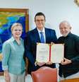 Lula ao lado de Wolney Queiroz e Gleisi Hoffmann  Foto: Divulgação/Ricardo Stuckert