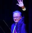 Albanese disse que "australianos escolheram enfrentar os desafios globais cuidando uns dos outros"  Foto: DW / Deutsche Welle