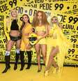 Pablo Vittar, Urias, Wenny e Nicole Bahls chegam a área vip antes do show de Lady Gaga no Rio de Janeiro  Foto: Victor Chapetta / Agnews