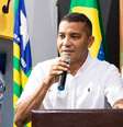 Aluízio Moreira Vaz tem 30 dias para retirar a cor vermelha dos prédios públicos pintados durante sua gestão  Foto: Reprodução/Redes sociais