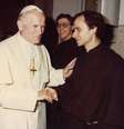 Robert Prevost com o papa João Paulo II  Foto: Divulgação/Midwest Augustinian Province of Our Mother of Good Counsel