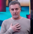 Luciano Huck celebra reconciliação entre Lívia Andrade e Dona Déa  Foto: Reprodução/Globo