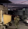 Polícia militar faz operação na Complexo da Maré; chefe do tráfico é morto em confronto  Foto: X/@PMERJ