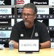  Foto: Reprodução/Santos TV - Legenda: Cléber Xavier ainda não venceu no comando do Santos / Jogada10