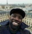 Omar Sy como Assane Diop, o protagonista da série de ação 'Lupin', da Netflix  Foto: Reprodução