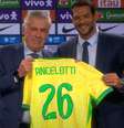 Carlo Ancelotti, novo técnico da Seleção, ao lado do presidente da CBF, Samir Xaud  Foto: Seu Crédito Digital