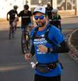Hugo Farias durante a primeira das 366 maratonas que percorreu consecutivamente  Foto: Divulgação / BBC News Brasil