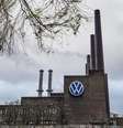 A principal fábrica da Volkswagen em Wolfsburg, Alemanha, em 9/12/24.  Foto: AP - Martin Meissner / RFI