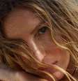 Gisele Bündchen para a Vogue França   Foto: Mario Sorrenti/Reprodução / Elas no Tapete Vermelho