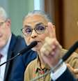 BRASILIA NACIONAL MINISTRA MARINA SILVA BATE BOCA COM SENADOR MARCOS ROGERIO 27-05-2025 Comissao de Servicos de Infraestrutura (CI) recebe a ministra de Estado do Meio Ambiente e Mudanca do Clima, para discutir com os senadores a possivel criacao de uma unidade de conservacao marinha na Regiao Norte. Mesa: secretario-executivo do Conselho Nacional do Meio Ambiente (Conama), Joeo Paulo Capobianco; ministra de Estado do Meio Ambiente e Mudanca do Clima (MMA), Marina Silva; presidente da CI, sena  Foto: Geraldo Magela/Agencia Senado / Estadão