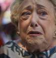 Sueli Franco como Rosa, a matriarca que percebe a chegada da demência  Foto: Reprodução/TV