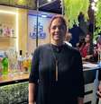 Vânia vende drinks em Campina Grande   Foto: Geovanna Teixeira/Colaboração para o Terra