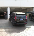 Carro em que Bolsonaro estava entrou pela garagem dos fundos  Foto: Reprodução/Globonews