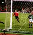 Gol de Roy Keane deu a vitória e o título do Intercontinental de 1999, que depois viria a ser reconhecido como Mundial, ao Manchester United contra o Palmeiras  Foto: Peter Robinson/EMPICS via Getty Images