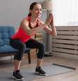 Os exercícios funcionais envolvem movimentos variados que estimulam o corpo de forma global  Foto: Artsplav | Shutterstock / Portal EdiCase
