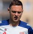Nemanja Matic tem 36 anos e é pertencente à Igreja Ortodoxa da Sérvia  Foto: Divulgação/ Olympique Lyonnais