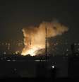 Fumaça sobe após uma explosão em Teerã no dia 13 de junho  Foto: AP - Vahid Salemi / RFI