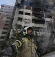 Explosão atinge prédio em Terrã após ataque israelense.  Foto: AP - Vahid Salemi / RFI