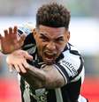  Foto: Vitor Silva/Botafogo - Legenda: Jesus e sua tradicional comemoração. Camisa 99 jogou muito / Jogada10