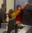 Passageiros se agridem no Aeroporto do Recife após voos para Noronha serem cancelados  Foto: Reprodução/Redes Sociais