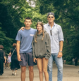 Tom Brady com os filhos no Japão  Foto: Reprodução/Instagram/@tombrady