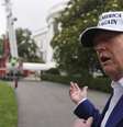 O presidente Donald Trump fala enquanto um mastro é instalado no gramado da Casa Branca, quarta-feira, 18 de junho de 2025, em Washington.  Foto: AP - Evan Vucci / RFI