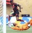 Foto: Gilvan de Souza/Flamengo - Legenda: Danilo (esq.) e Bruno Henrique iniciaram virada do Flamengo contra o Chelsea / Jogada10