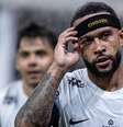  Foto: Jhony Inácio/Ag. Paulistão - Legenda: Memphis Depay, atacante do Corinthians, recentemente lançou uma nova música e que destaca crítica a Neto / Jogada10