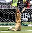 John, do Botafogo, celebra classificação às oitavas de final da Copa do Mundo de Clubes  Foto: Leon Bennett - FIFA/FIFA via Getty Images