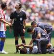 Atlético de Madrid reclama de arbitragem em jogo contra o Botafogo  Foto: Alex Pantling/FIFA/Getty Images