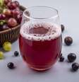 Entenda se o suco de uva faz mal para a saúde  Foto: Freepik
