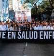 Profissionais de saúde e servidores públicos se uniram aos aposentados em protestos nas ruas da Argentina. Imagem feita em Buenos Aires em 25 de junho de 2025.  Foto: REUTERS - ALESSIA MACCIONI / RFI