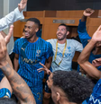 Jogadores do Al-Hilal celebram com presidente após eliminarem o Manchester City  Foto: Divulgação/ Al-Hilal