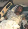 Maruf Hossain em cama de hospital após acidente em 2017  Foto: Perdita Barchuk/NY Post / Reprodução