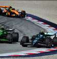 Fernando Alonso em intensa disputa com Gabriel Bortoleto nas voltas finais  Foto: Reprodução / Site F1