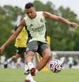  Foto: Divulgação Real Madrid - Legenda: Mbappé em treino do time Merengue / Jogada10