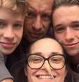 Mãe de 44 anos presumiu que seu inchaço era um sintoma da perimenopausa; 15 meses depois, ela morreu de câncer de intestino.  Foto: Reprodução, Ben Dawson / SWNS / People / Purepeople