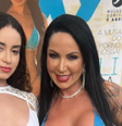 Filha da atriz pornô Elisa Sanches revela se vai seguir os passos da mãe  Foto: Reprodução/Instagram / Contigo