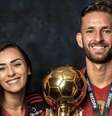  Foto: Tainá Castro e Léo Pereira estavam juntos quando o zagueiro chegou ao Flamengo ( Divulgação/CRF) / Gávea News